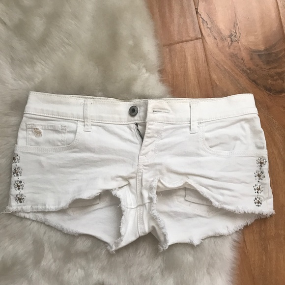 Abercrombie & Fitch Other - Abercrombie White Denim Cut Off Jean Shorts 16